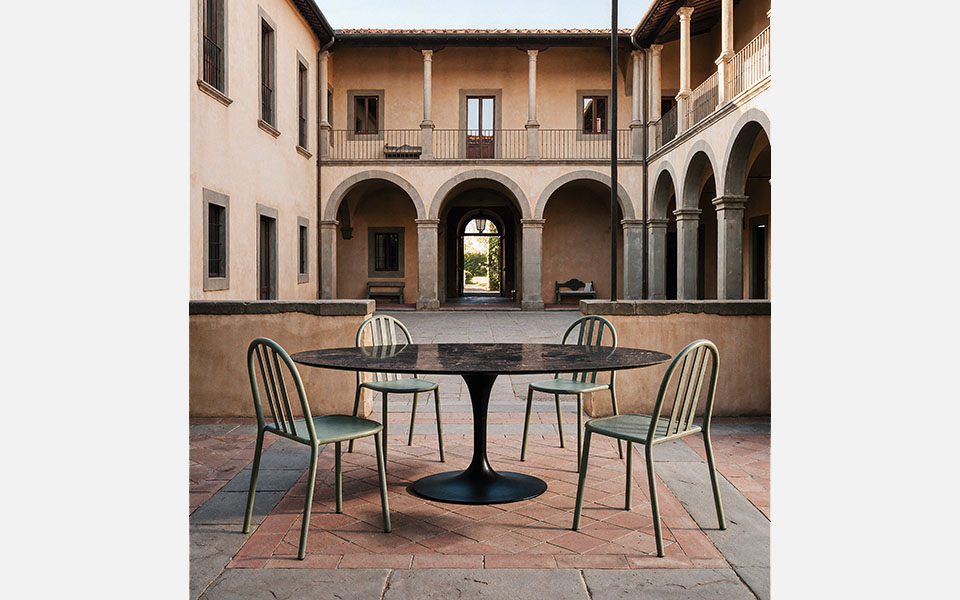 Tavolo outdoor Saarinen ovale