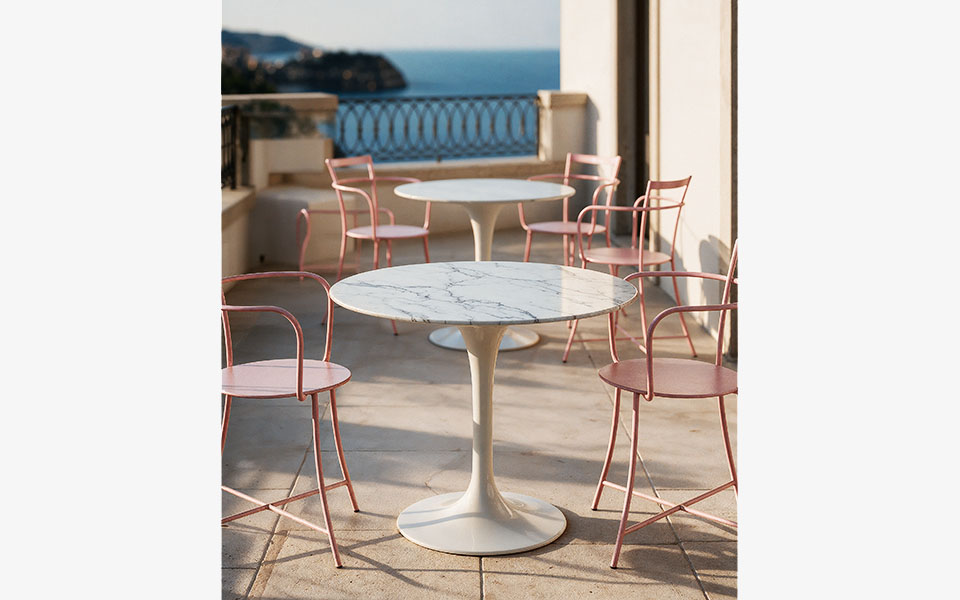 Tavolo outdoor saarinen